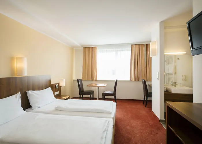 Hahn Hotel 3*