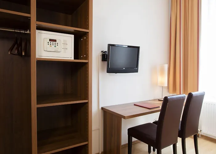 Hahn Hotel
