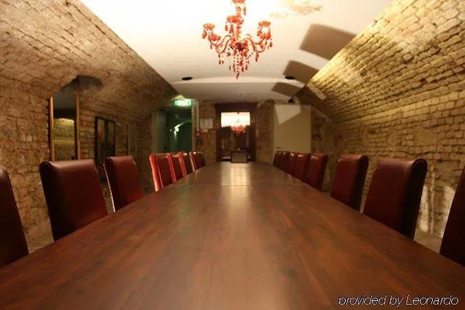 Hahn Hotel