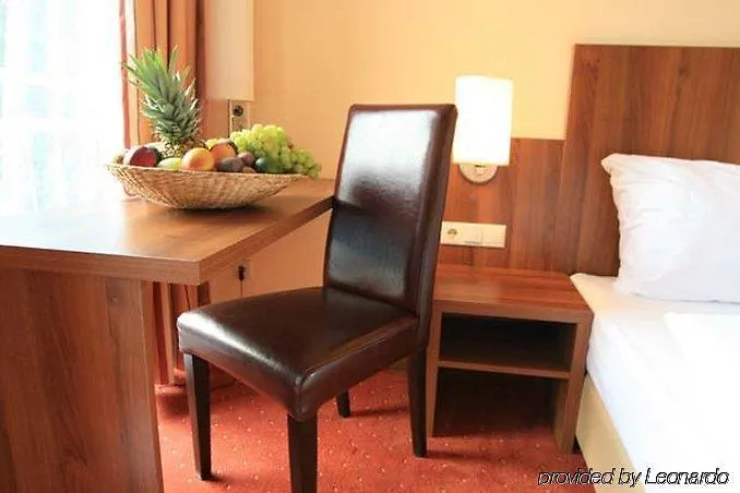 Hahn 3* Wien