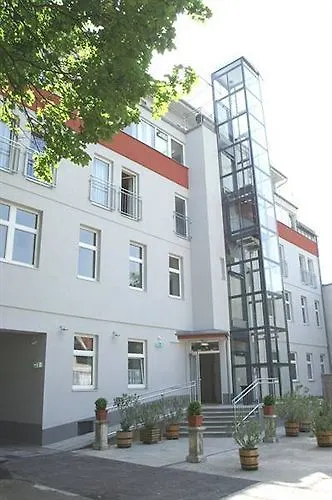 Hahn Готель 3*