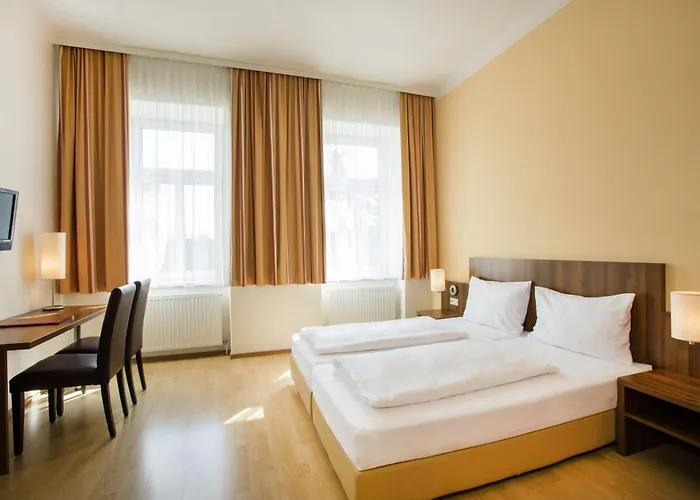 Hahn Hotel 3*